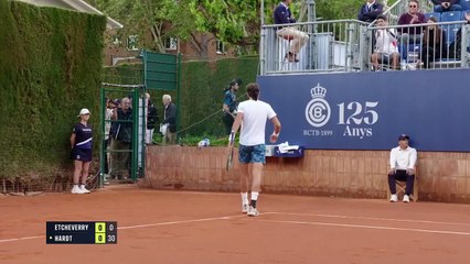 ¡TOMY ETCHEVERRY LE GANÓ A HARDT Y SE METIÓ EN OCTAVOS DE FINAL EN BARCELONA! - RESUMEN