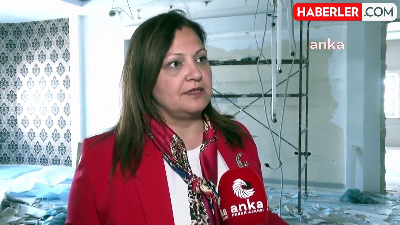 Afyonkarahisar Belediyesi'nde makam odasını çeken gizli kamera düzeneği bulundu