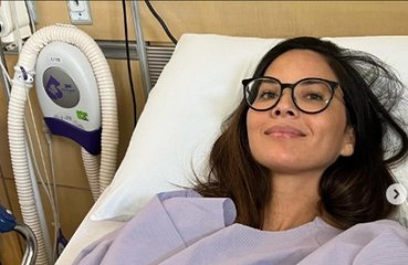 L'attrice Olivia Munn è crollata dopo essersi vista dopo la mastectomia