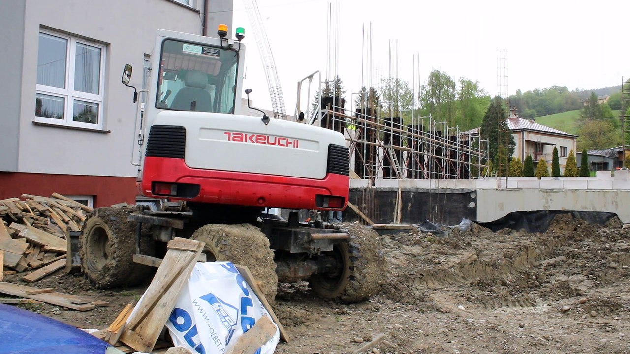 Ropa  - trwa budowa sali gimnastycznej  przy szkole