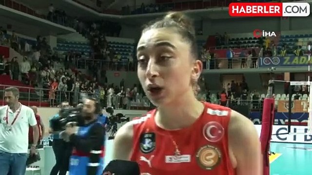 Eczacıbaşı Dynavit, Fenerbahçe'yi 3-0 yenerek seriyi 2-2'ye getirdi