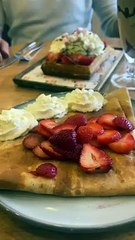 J'AI TROUVÉ LES MEILLEURS CRÊPES DE PARIS ?!