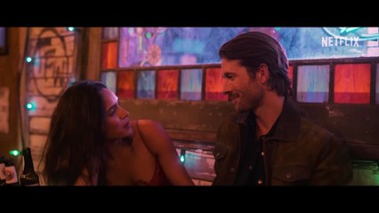 Hit Man Movie Trailer 🎬: A Romantic Action-Comedy by Richard Linklater