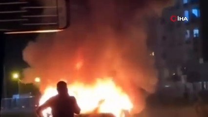 Mardin’de park halindeki otomobil alev topuna döndü