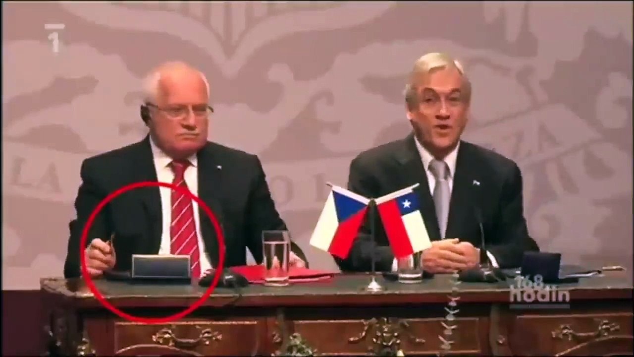Video: Cleptomanía del presidente checo Vaclav Klaus causa furor en Internet