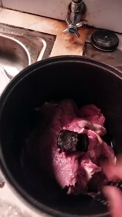 Making dendeng