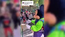 MICKEY MOUSE baila al ritmo de la música mexicana en Disneyland California