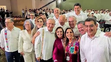 Marina del Pilar acompaña a AMLO en 5to informe de Gobierno de México