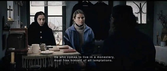 Más allá de las colinas - Trailer oficial