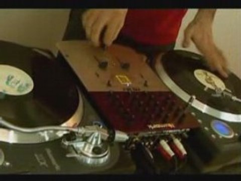 Birdy Nam Nam - Dj Pone Scratching on a TTC instru