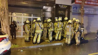 İstanbul'da balyozla saldırdığı 4 kişilik aileyi rehin aldı