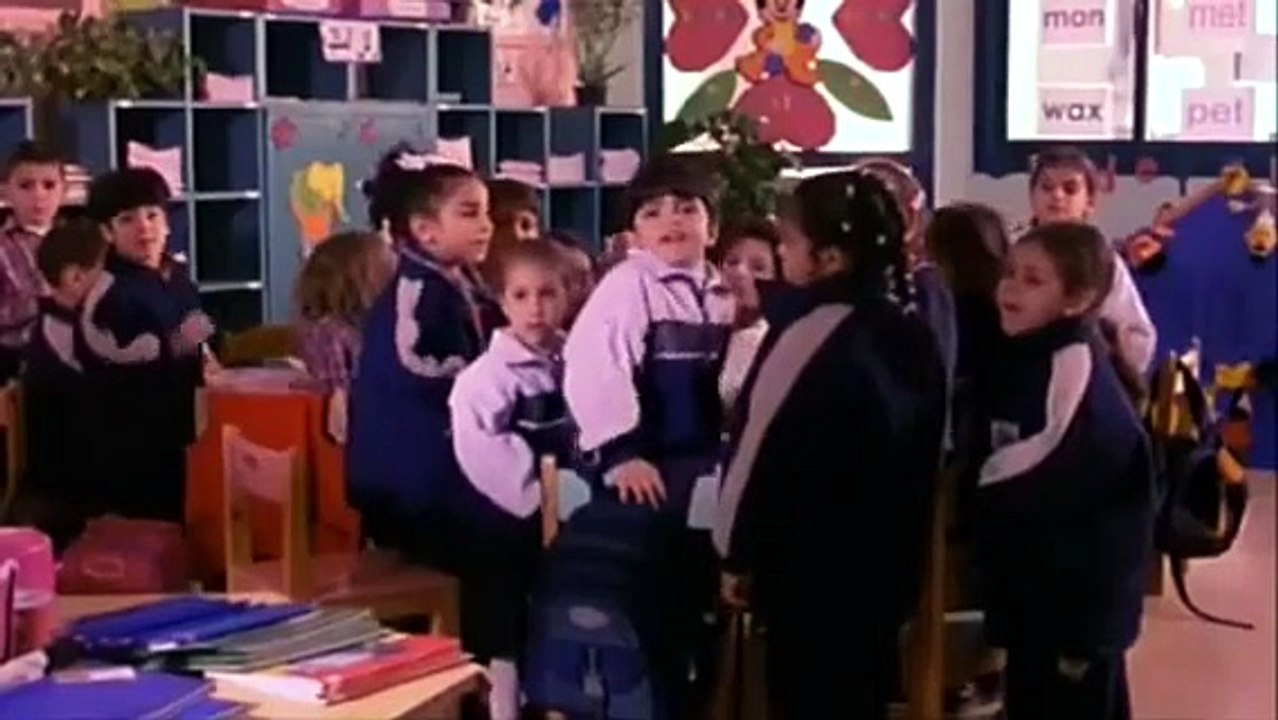 فيلم حرامية فى كى جى تو كريم عبدالعزيز و حنان ترك  ومحمد رجب