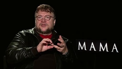 Mamá - Cortometraje con intro de Guillermo del toro