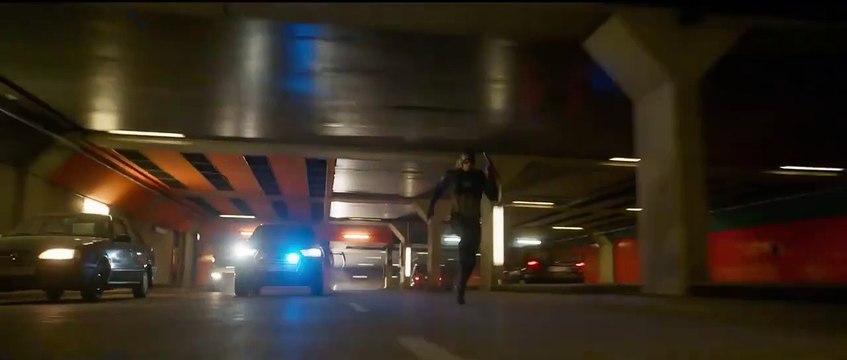 Capitán América: Civil War - Black Panther persigue a Bucky