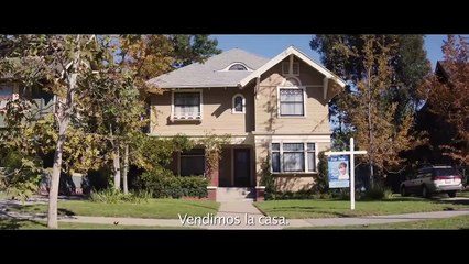 Buenos Vecinos - Trailer #2 subtitulado