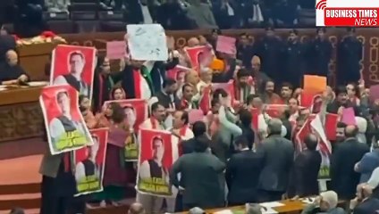 The joint meeting turned into a commotion The hall became a fish market |  مشترکہ اجلاس  ہنگامہ آرائی۔نعرے بازی ایوان مچھلی منڈی بن گیا