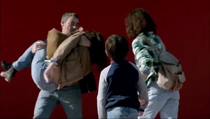 Lejos del Mar - Trailer