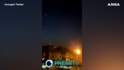 Israele attacca l'Iran, la difesa aerea abbatte diversi droni vicino a Isfahan