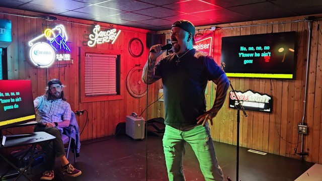 ALICE IN CHAINS - ROOSTER (PERFORMED AT SCOREZ BAR)