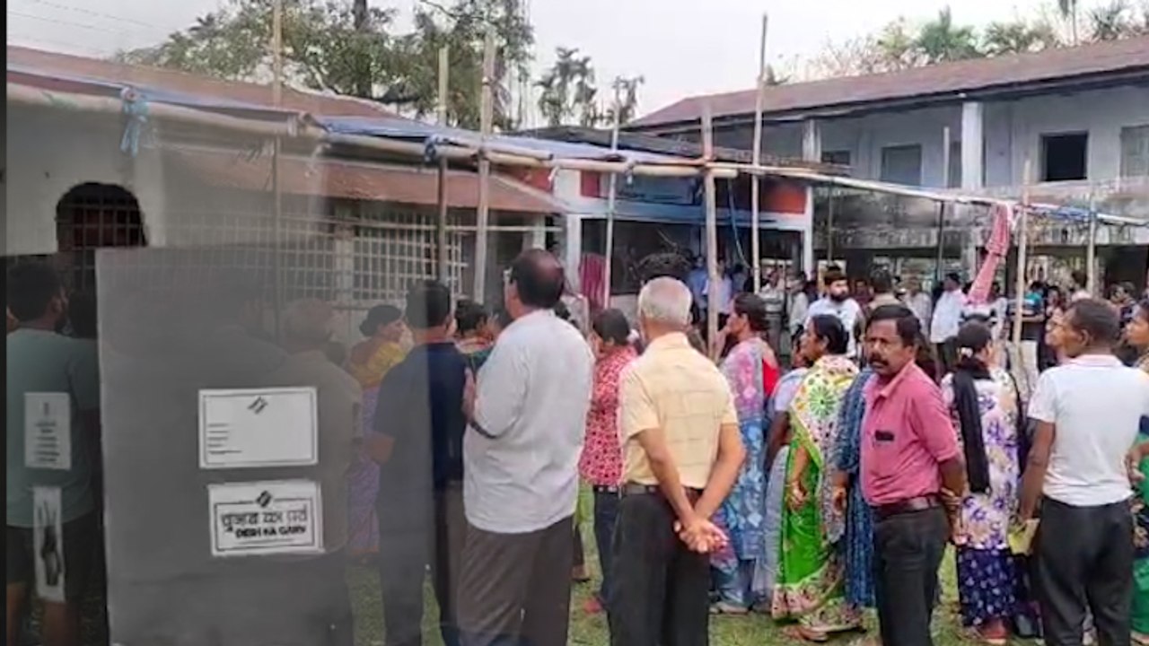 পশ্চিমবঙ্গের ৩ জেলায় চলছে ভোটগ্রহণ, প্রথম দফাতে...