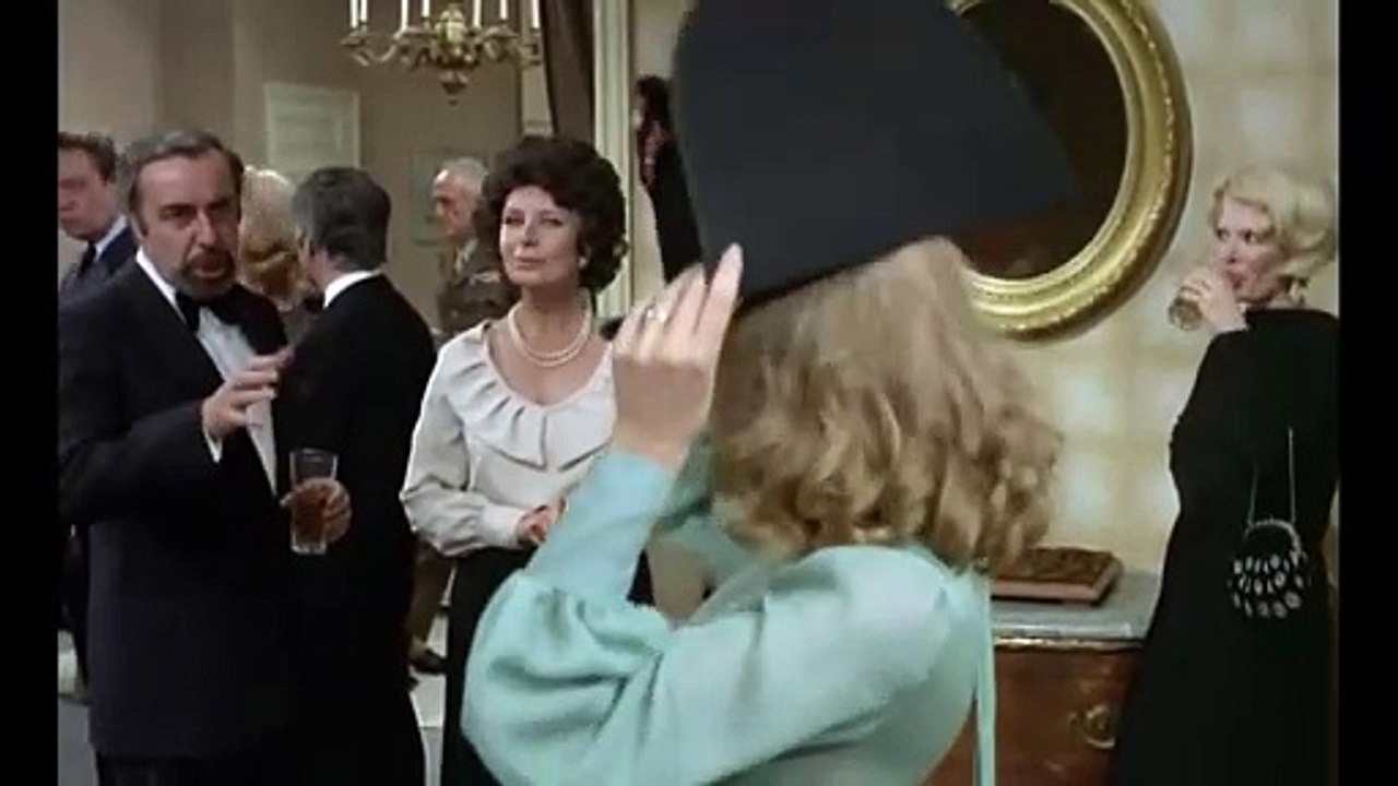 El Discreto Encanto de la Burguesía - Tráiler