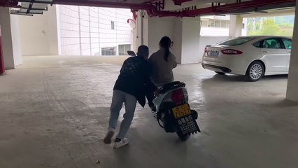 A day teaching my girlfriend how to ride a bike