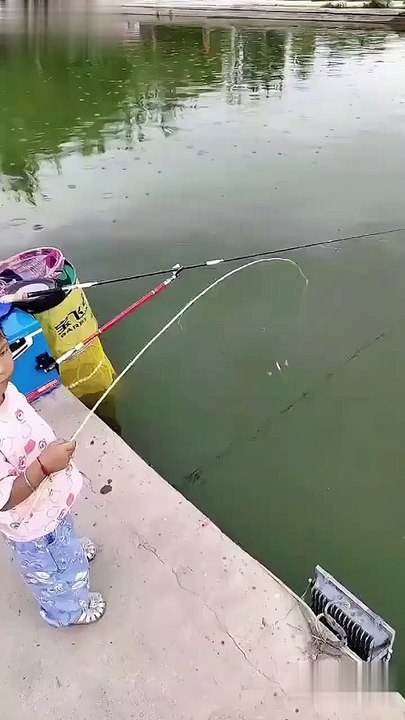 Are you ashamed of those air force bosses who make tens of thousands of dollars? [cover face][cover face][cover face]