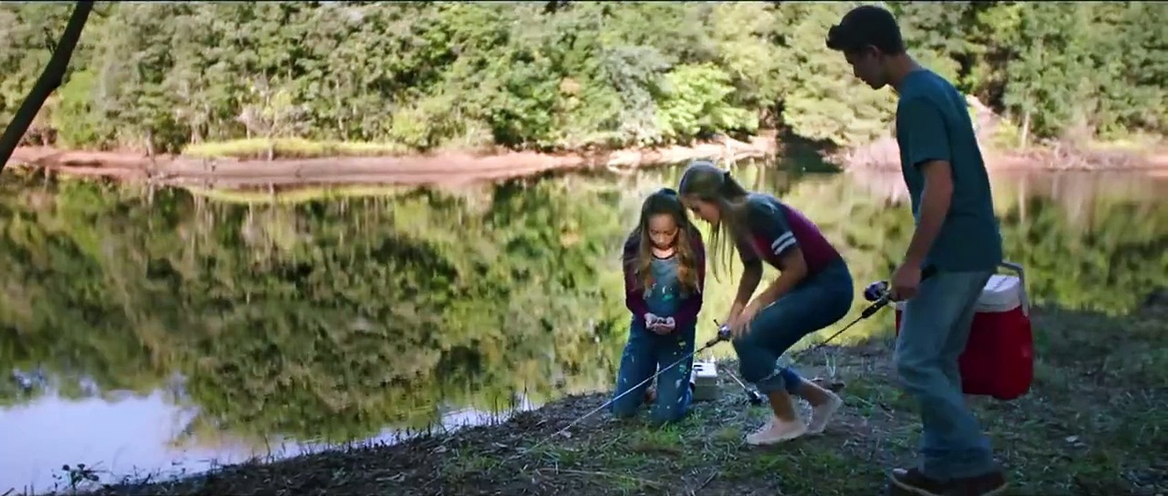 The Girl Who Believes in Miracles | Tráiler oficial