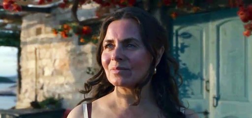 Muy lejos | Tráiler oficial