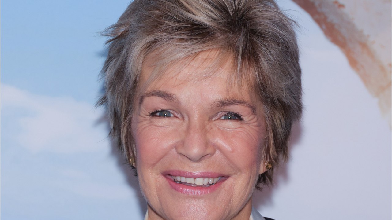 Véronique Jannot plaint Alain Delon, "jeté en pâture" par ses enfants et les tacle