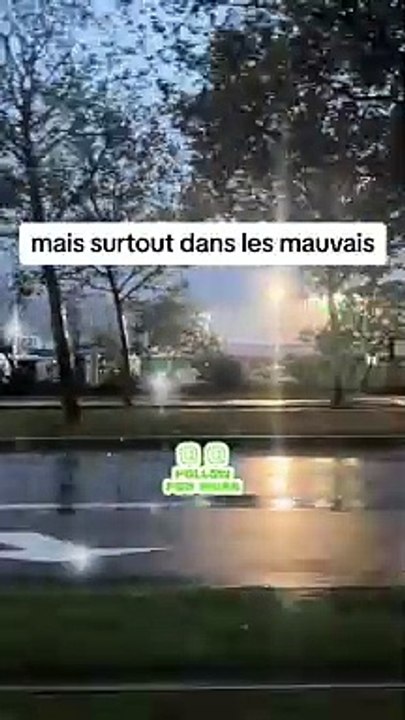 Je parle et je ris avec tout le monde