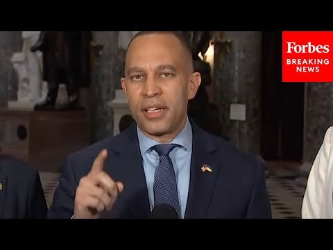 Hakeem Jeffries Hits 'Extreme Pro-Putin Republicans' And Demands Passage Of Foreign Aid Bill