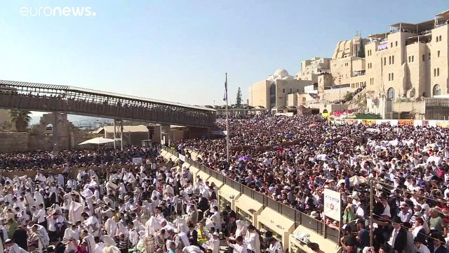 Grande prière devant le Mur des Lamentations
