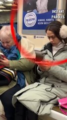 Cette femme oublie son sac dans le métro puis reçoit un soutien précieux