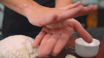 Pão de queijo simples e mais receitas para seu café da tarde