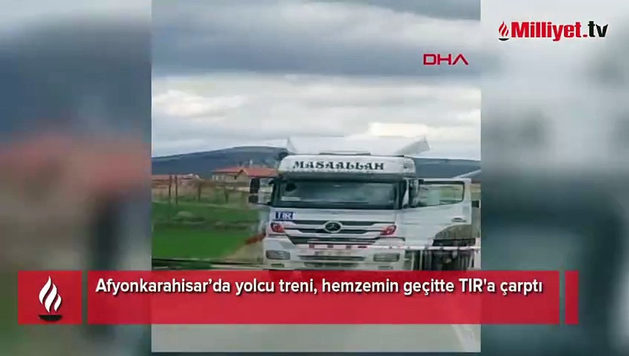 Yer: Afyonkarahisar! Yolcu treni, hemzemin geçitte TIR'a çarptı