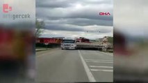 Afyonkarahisar'da yolcu treni hemzemin geçitte TIR'a çarptı