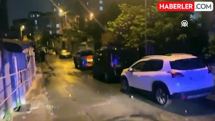 Download Video: İstanbul Gaziosmanpaşa'da toprak kayması! 14 ev etkilendi, 70 kişi tedbir amaçlı tahliye edildi