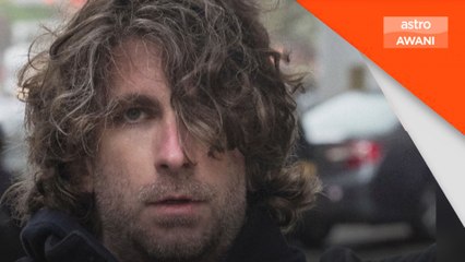 Lelaki bertindak bakar diri di luar Mahkamah New York