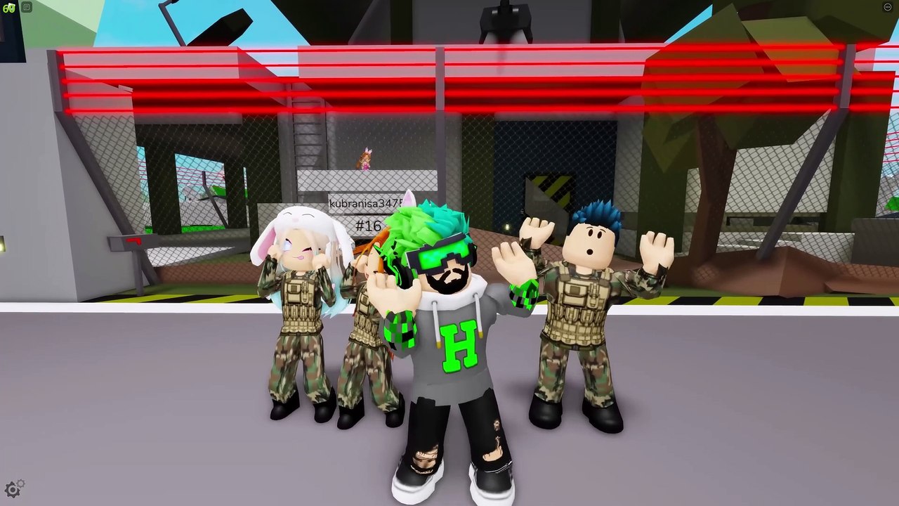 HAN KANALI BULAN KAZANIR | ROBLOX BROOKHAVEN | HAN KANAL KÜBRA NİSA PRATİK OYUN