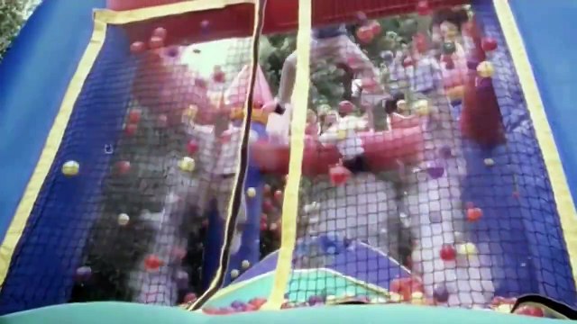 Treize à la douzaine Bande-annonce (ES)