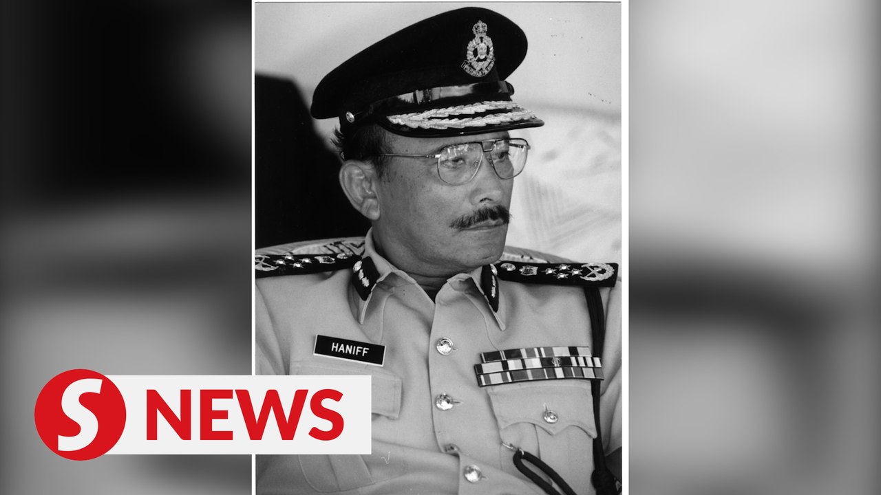 Former IGP Tun Hanif Omar passes away