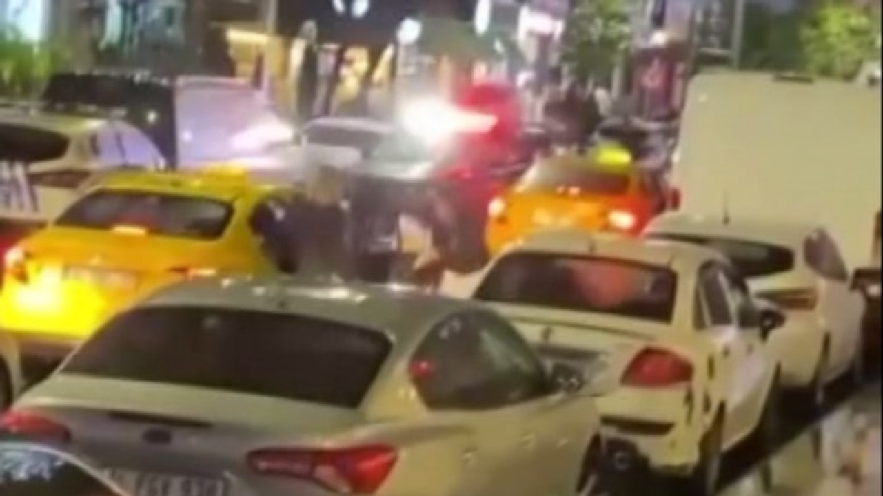 İstanbul'da silahlı saldırı: Kurşun yağdırdı