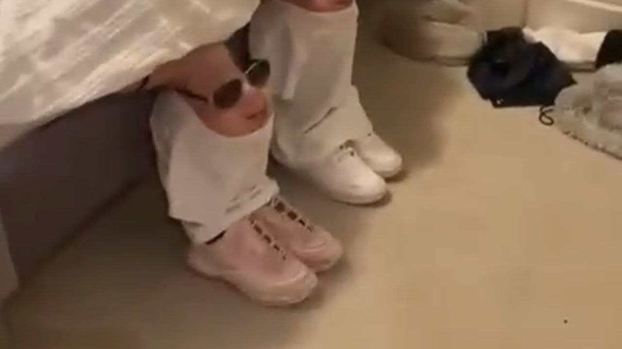 Bending the rules of reality: TikTok trend makes knees speak