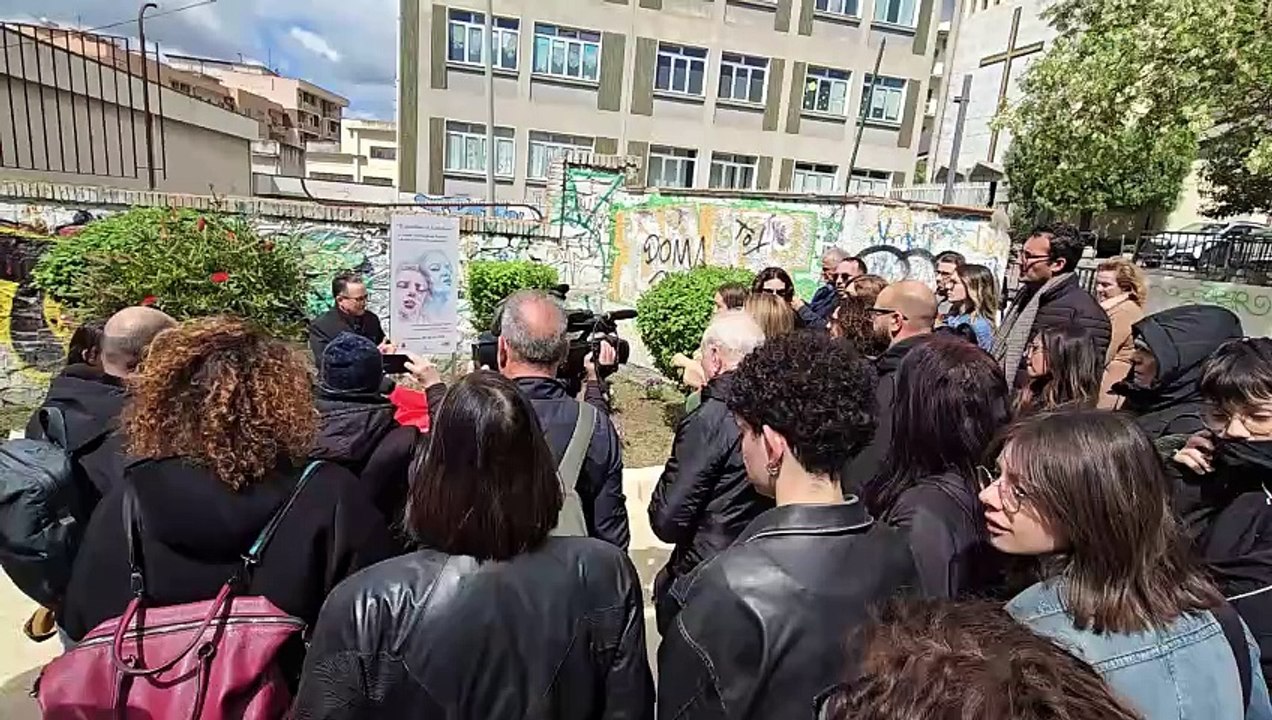 A Catanzaro inaugurato un giardino in memoria di Loredana Scalone, vittima di femminicidio. Per non dimenticare