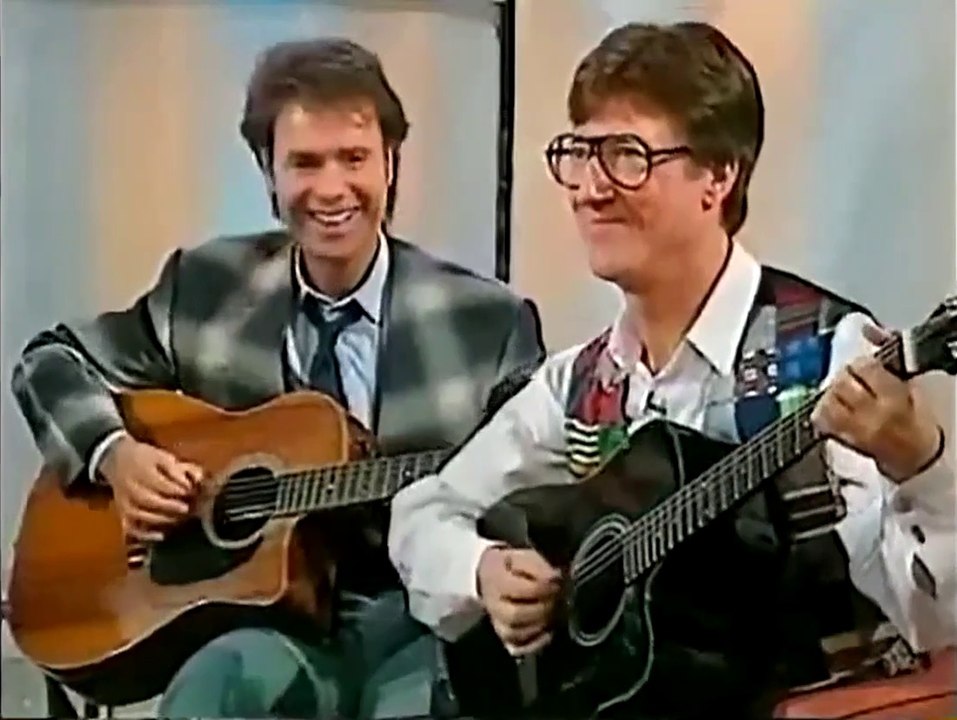 TRAVELLIN' LIGHT by Cliff Richard & Hank Marvin - live TV performance 1994-+ lyrics