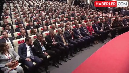 Özgür Özel: "Nüfusun Yüzde 65'ine, Bu Salonda Bulunan 408 CHP'li Belediye Başkanı Hizmet Edecek"