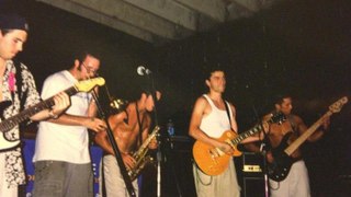 Oscar Isaac singing in a ska punk band in 2001 - The Blinking Underdogs