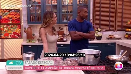 Após rumores de término, Davi revela que continua com Mani