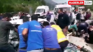 Isparta-Antalya Karayolu'nda Zincirleme Kaza: 10 Yaralı
